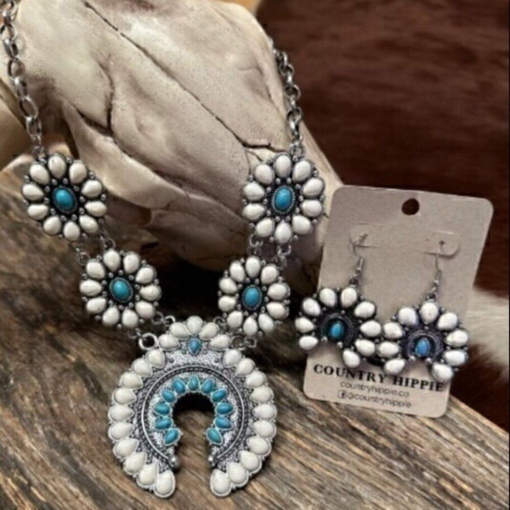 Horseshoe Shape Necklace blue White Squash Blossom earrings set